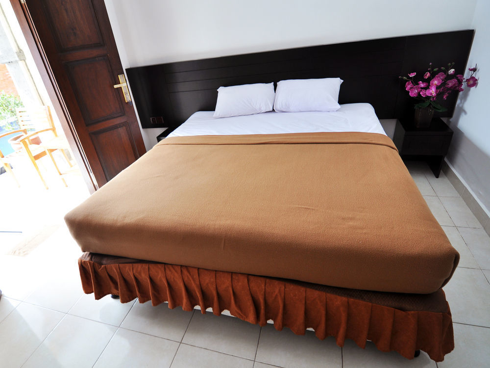 Jesens Inn II Kuta Lombok Zewnętrze zdjęcie